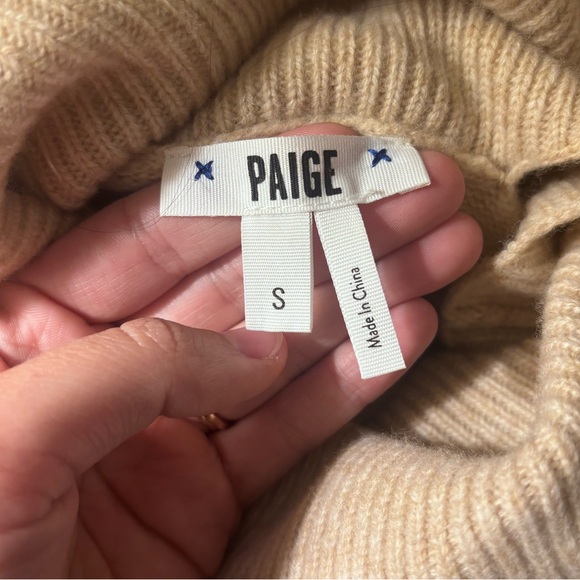 PAIGE Raundi | One Shoulder Sweater - Picture 3 of 11